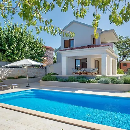 Radini Ferienhaus *