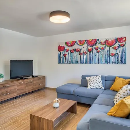 Holiday home Radini Umag
