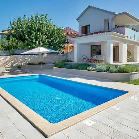 Σπίτι διακοπών Radini *